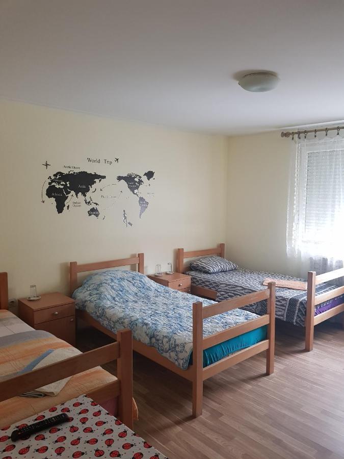 Pansion Lug Hotell Beograd Eksteriør bilde