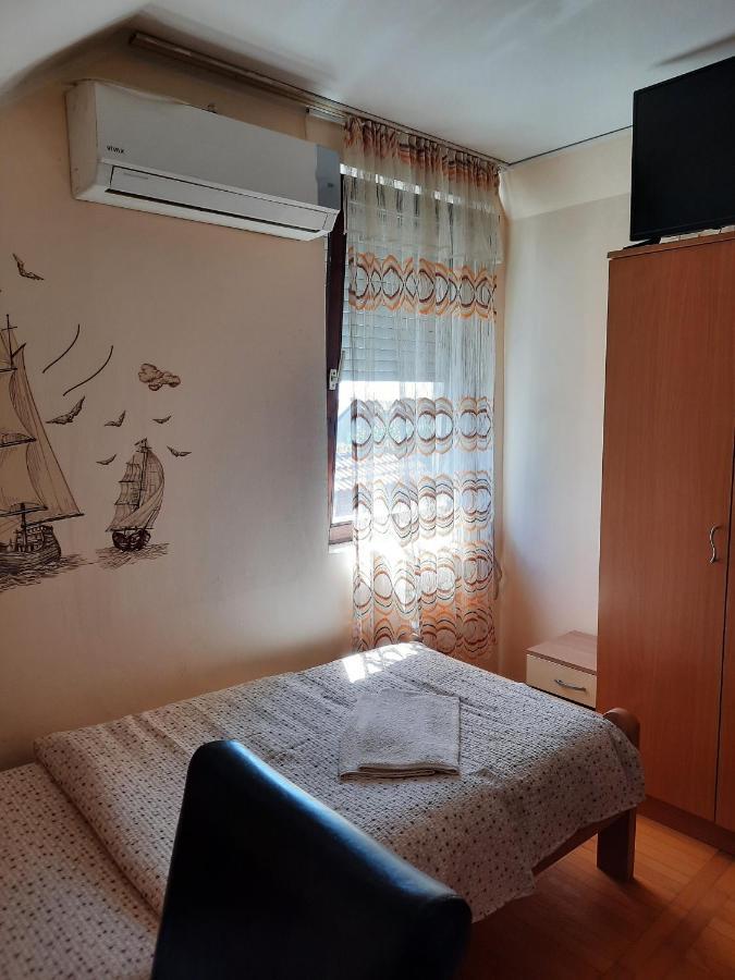 Pansion Lug Hotell Beograd Eksteriør bilde