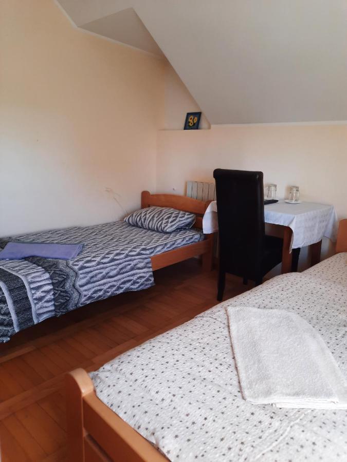 Pansion Lug Hotell Beograd Eksteriør bilde